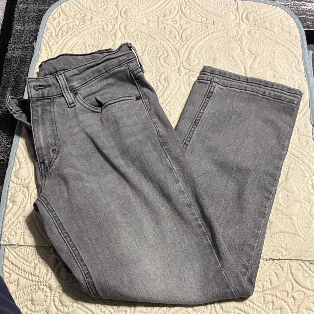 Levi's Men's Classic Gray Straight Jeans
